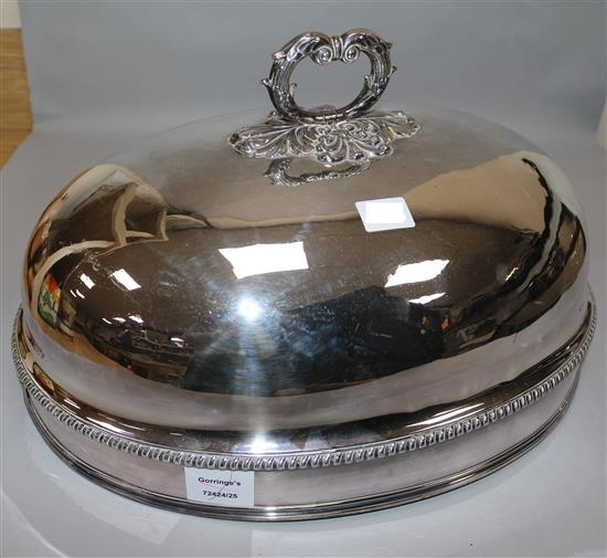A large plated meat dish cover, 17.5in.